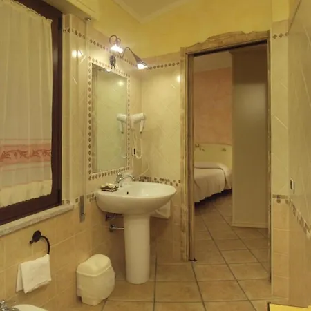 Dimora Degli Ulivi Couette-café 4*