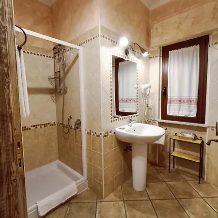 Dimora Degli Ulivi Bed & Breakfast *