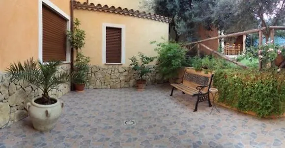 Dimora Degli Ulivi Отель типа 